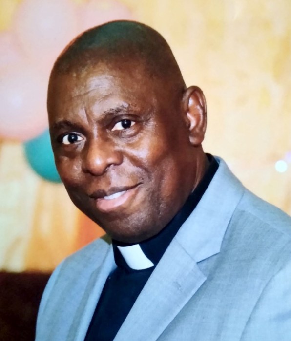 Pastor Femi Olaluwoye